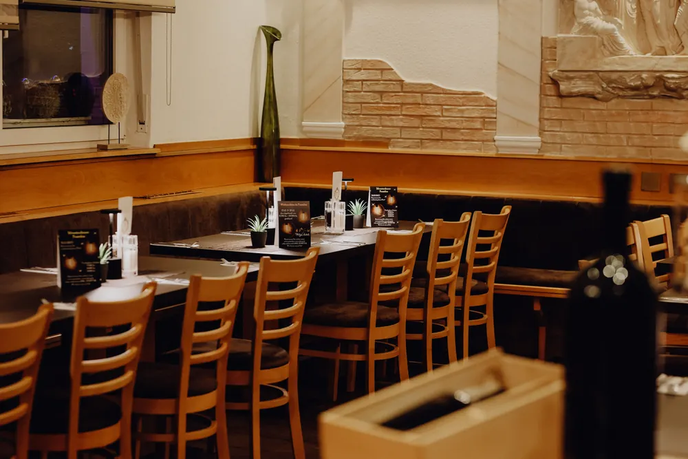 Welcoming seating at Restaurant Poseidon